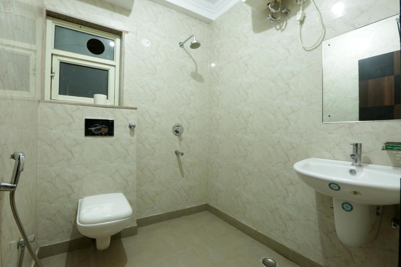 Hotel Airport Star Нью-Делі Екстер'єр фото