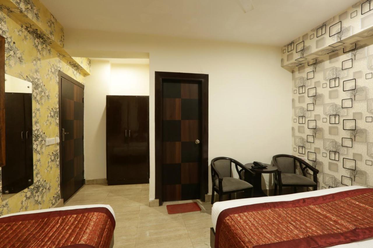 Hotel Airport Star Нью-Делі Екстер'єр фото