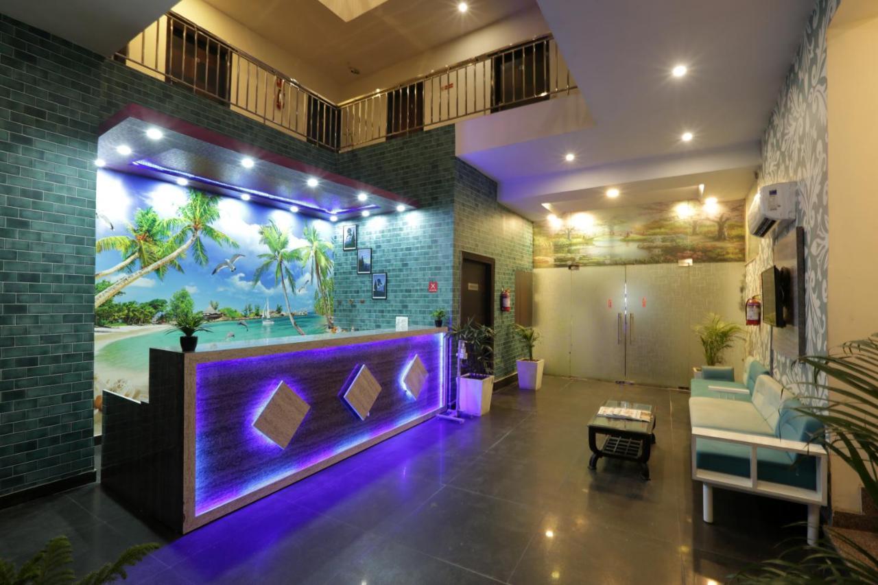 Hotel Airport Star Нью-Делі Екстер'єр фото