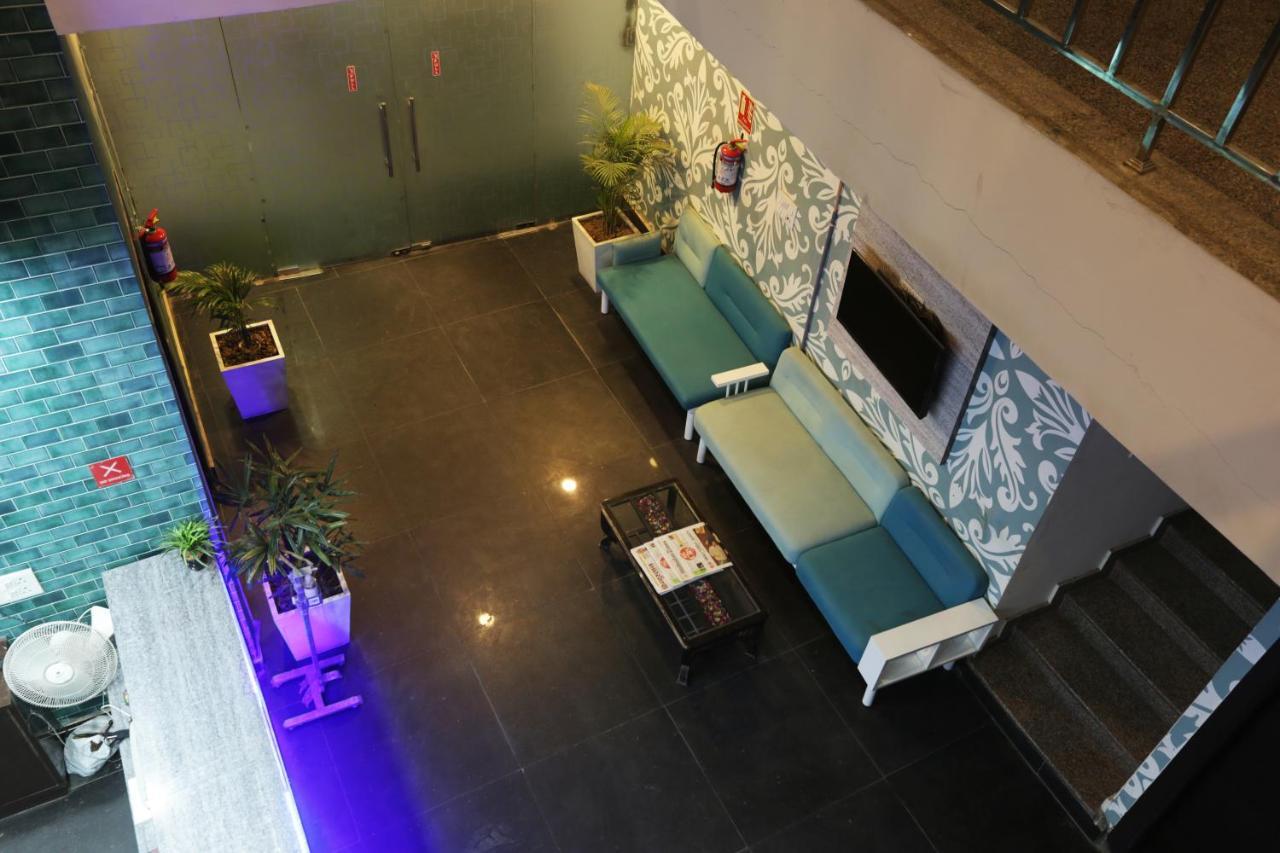 Hotel Airport Star Нью-Делі Екстер'єр фото